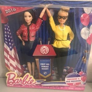 ❤️2016 Barbie President and Vice President dolls💛